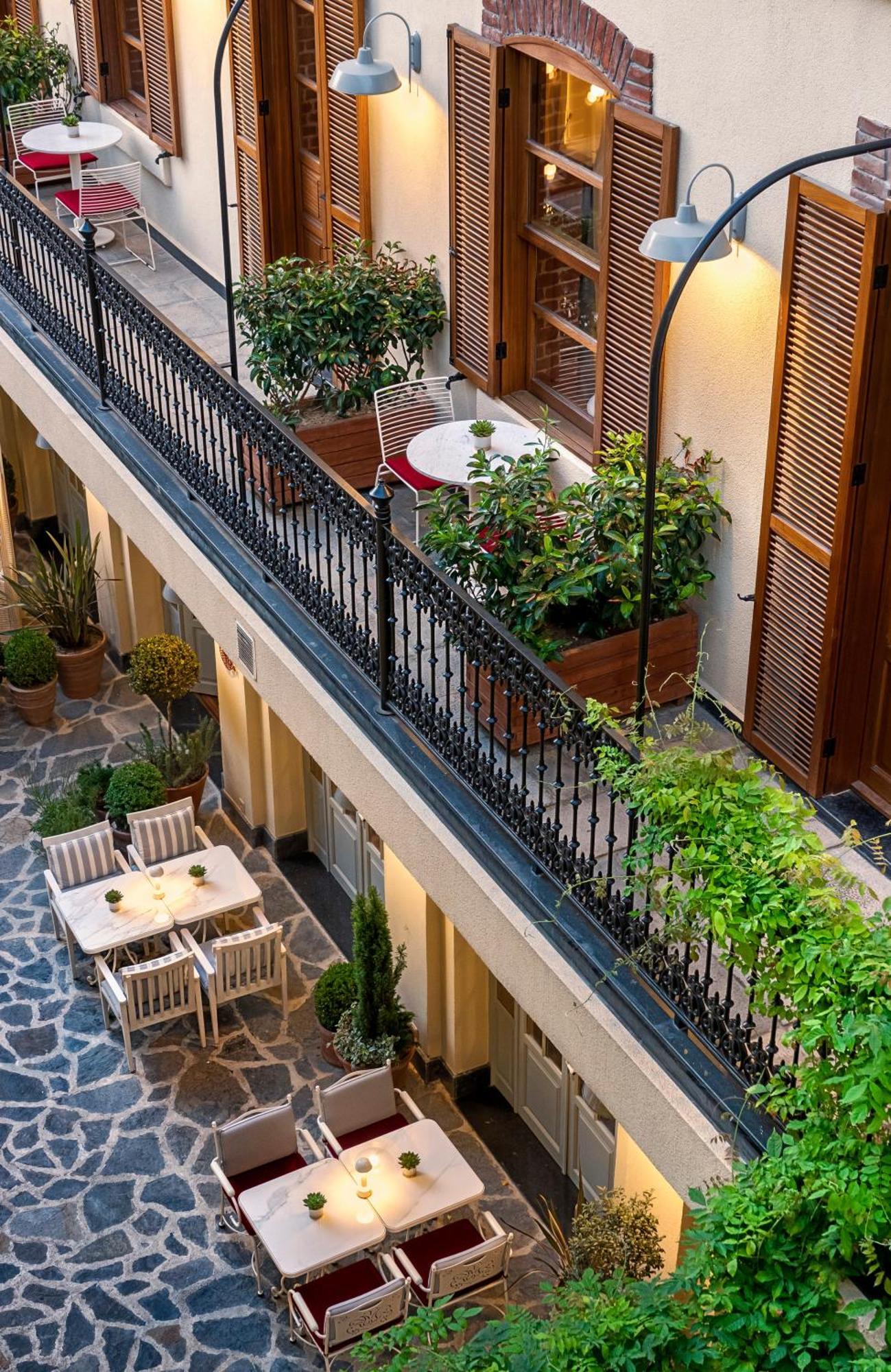 Ecole St. Pierre Hotel اسطنبول المظهر الخارجي الصورة