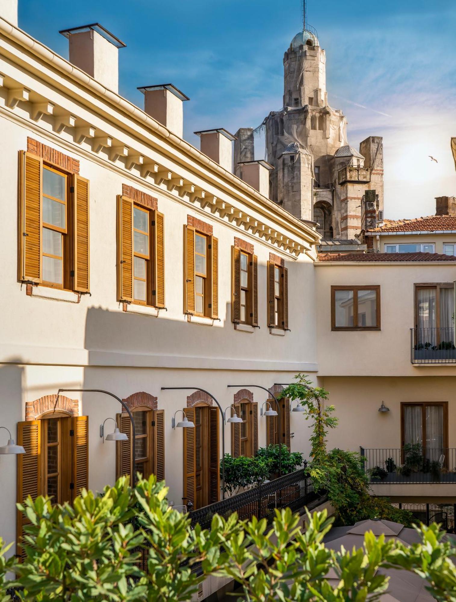 Ecole St. Pierre Hotel اسطنبول المظهر الخارجي الصورة