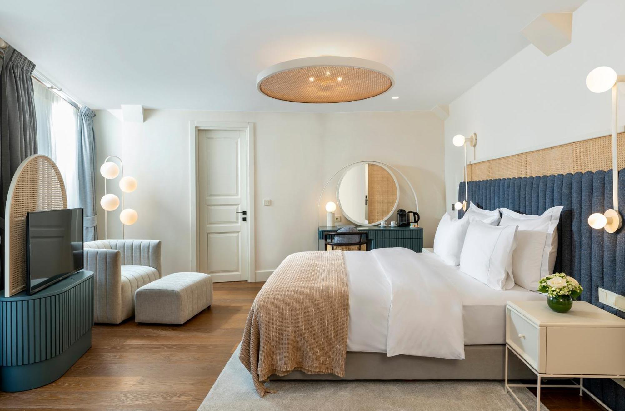 Ecole St. Pierre Hotel اسطنبول المظهر الخارجي الصورة